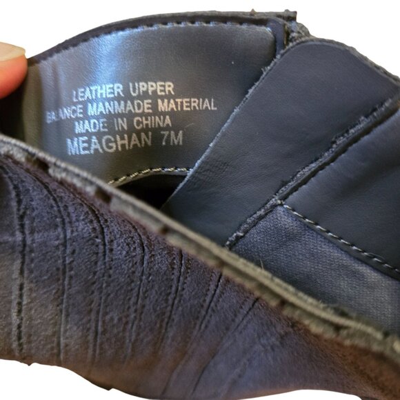 NWT/NWOB Violet & Red Meaghan Suede Leather Heeled Ankle Boots Size 7 - Picture 5 of 9